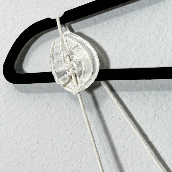 Zac Posen Cream Leaf Embroidered Spaghetti Strap Cotton Top Sz 4 - Picture 10 of 12